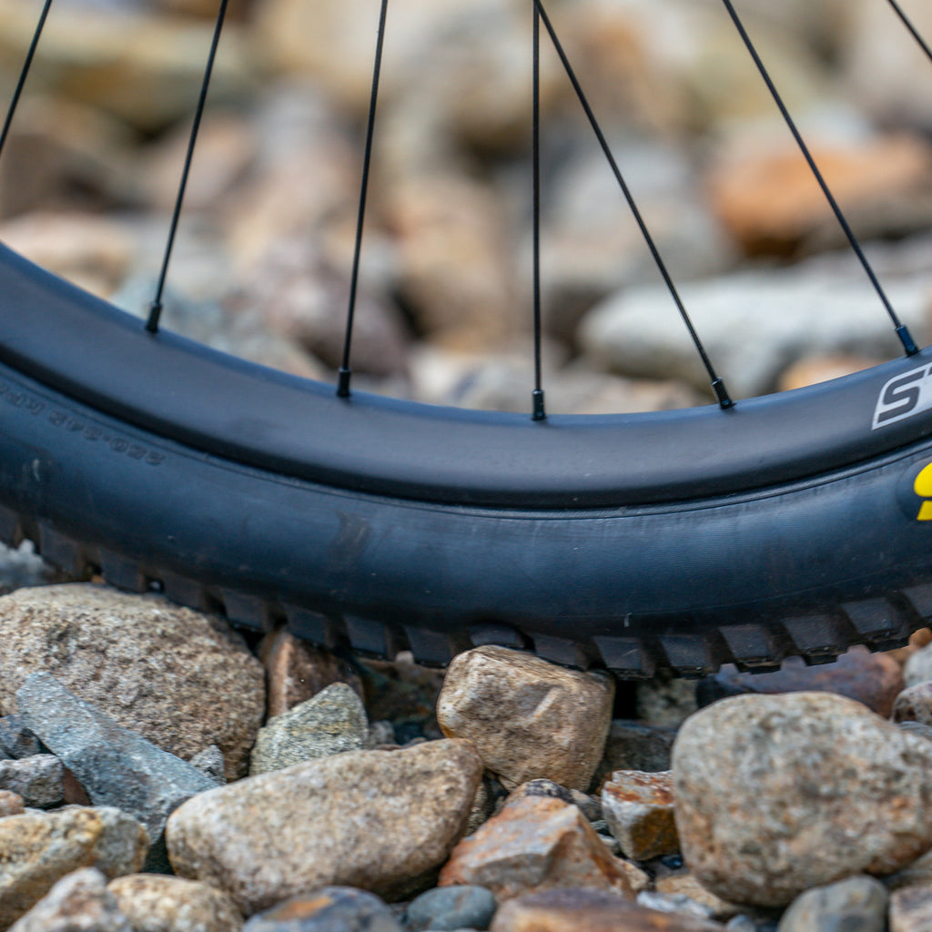 How to Set Up TubelessReady Tires & Wheels The Pro's Closet