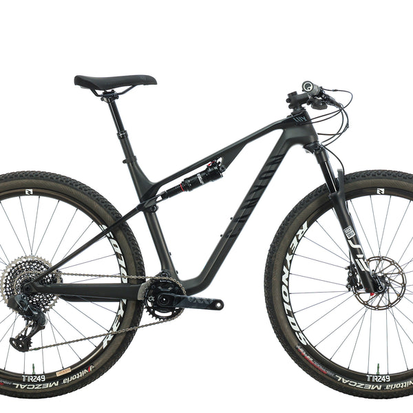 Canyon Lux CF SLX Mountain Bike 2020, Medium The Pro's