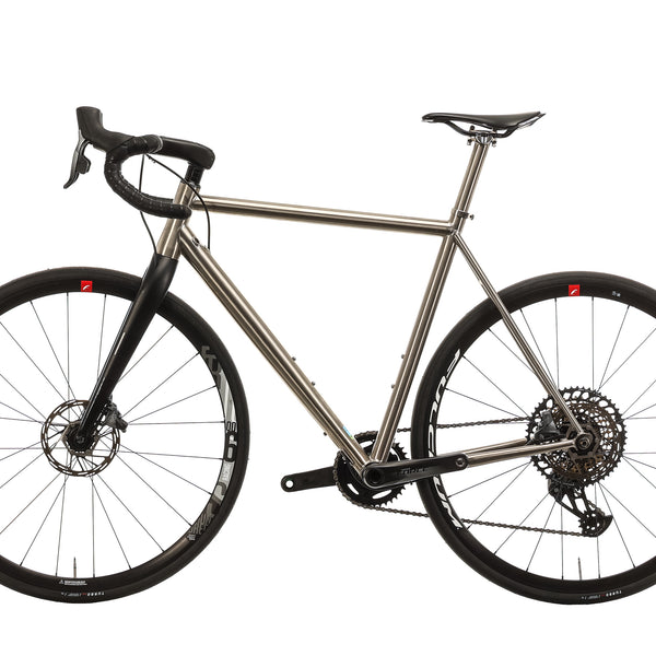 Allroad Blackheart Bikes BlackHeart Bike Allroad Ti Road Bike 2022