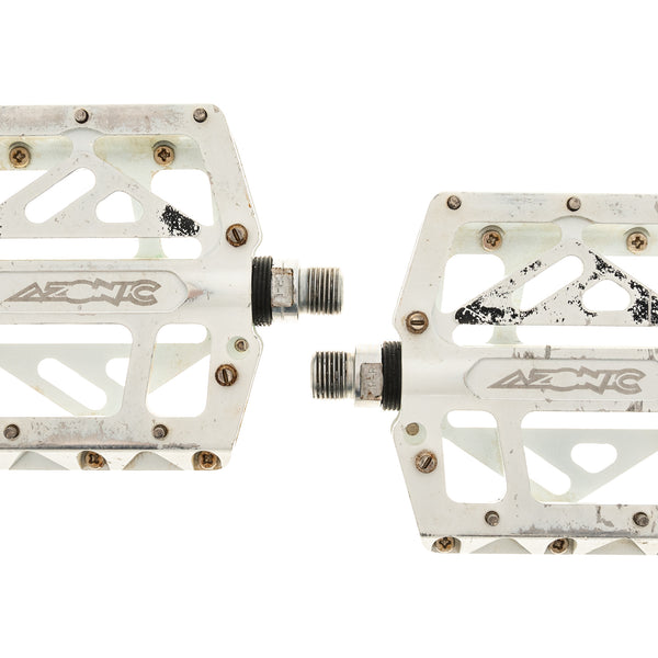azonic flat pedals Azonic 420 Pedals Platform White
