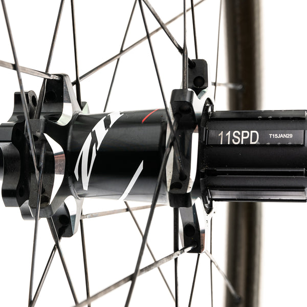 zipp 303 firecrest disc clincher