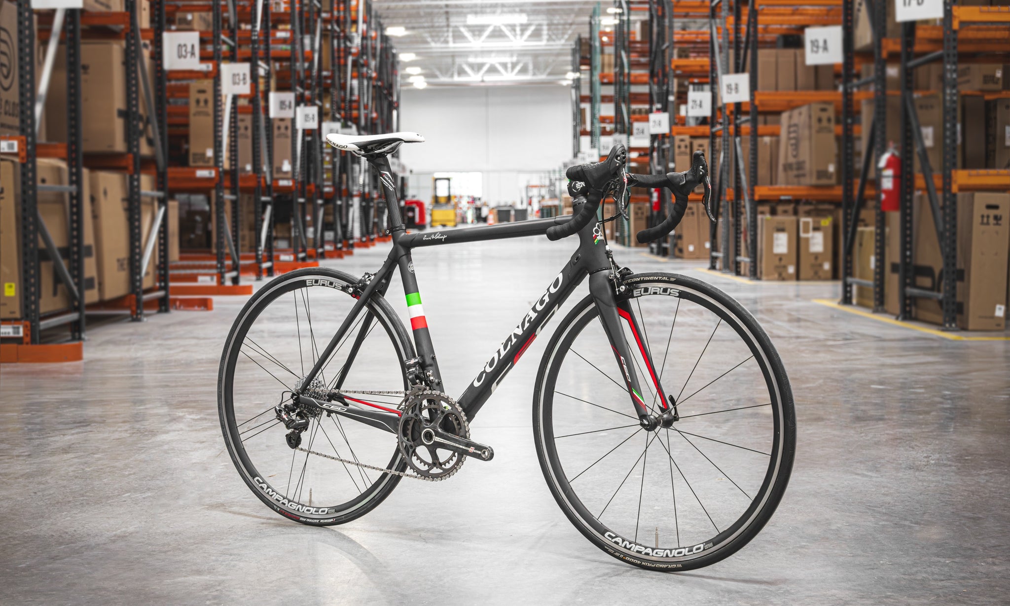 This Lugged Colnago C60 Is Completely Outdated but Brilliant