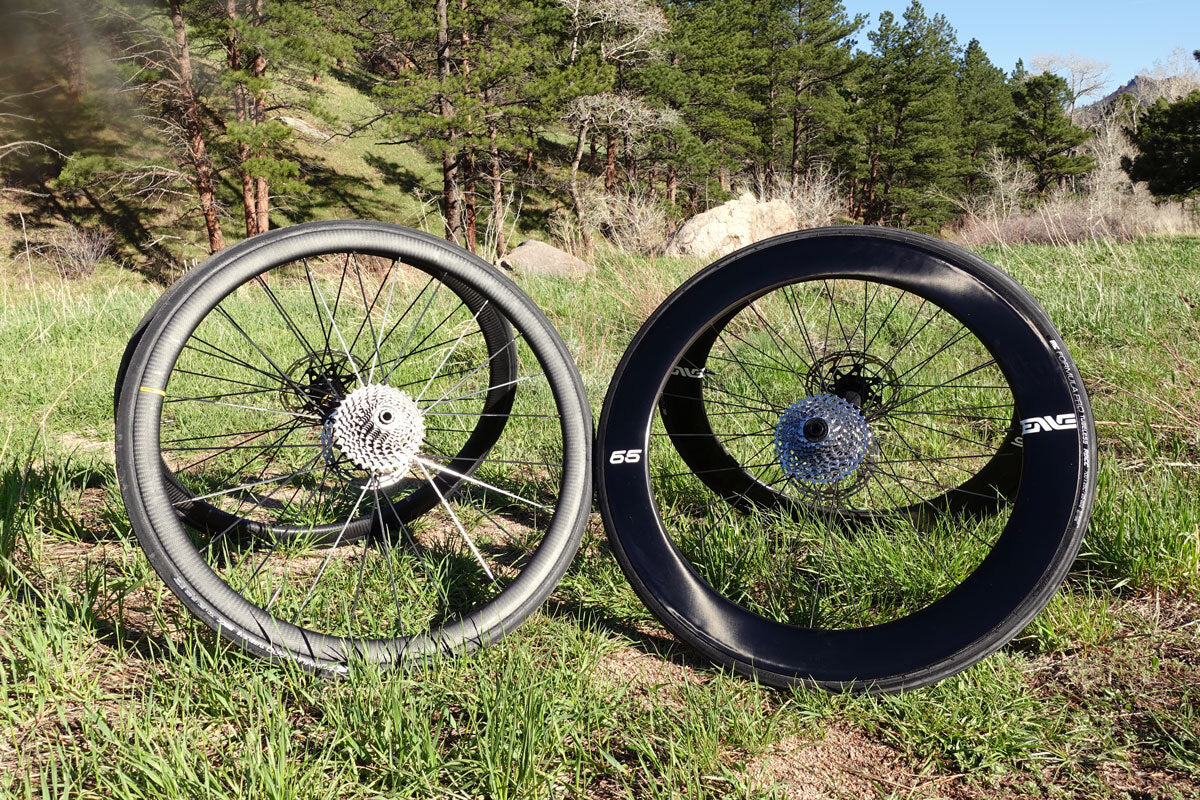 Lightweight vs. aero bike wheels