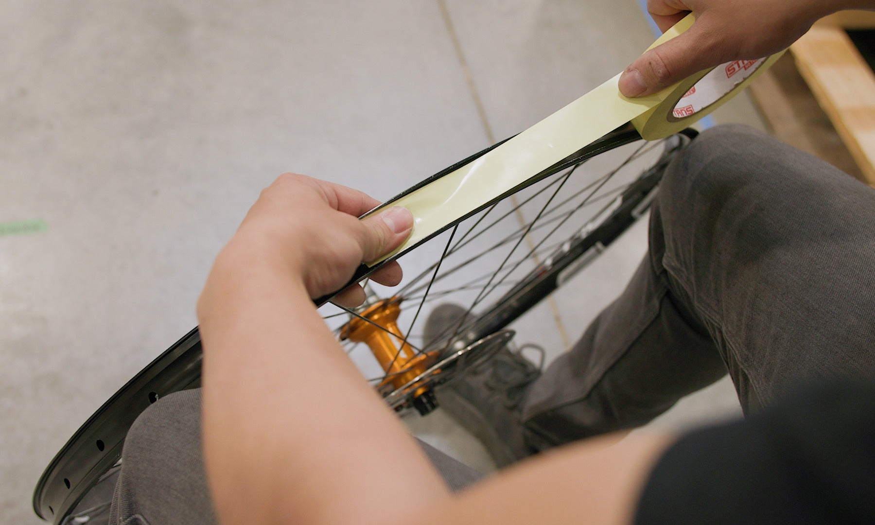 How To Tape A Tubeless Rim | The Pro