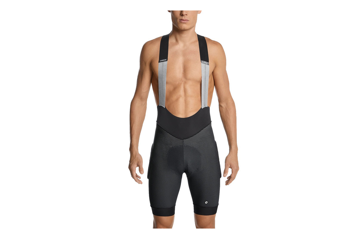 trail liner shorts assos