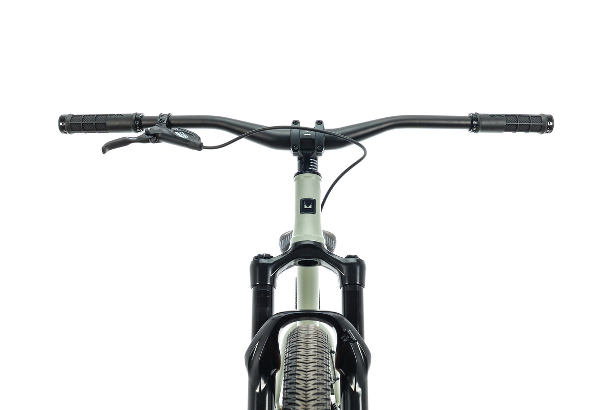 Evil Faction II Dirt Jumper 2023, Large The Pro's Closet The Pro's Closet