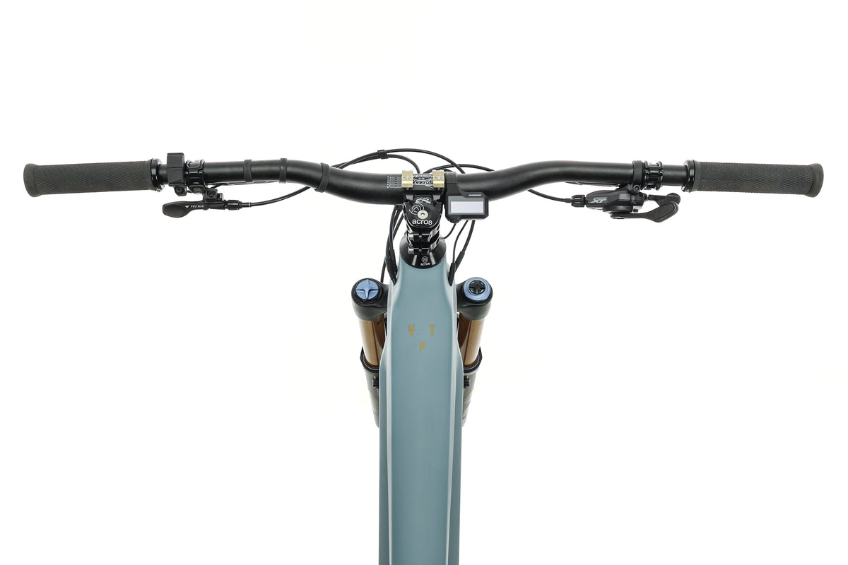 YT Decoy Core 4 Mountain EBike 2023, Small The Pro's Closet The