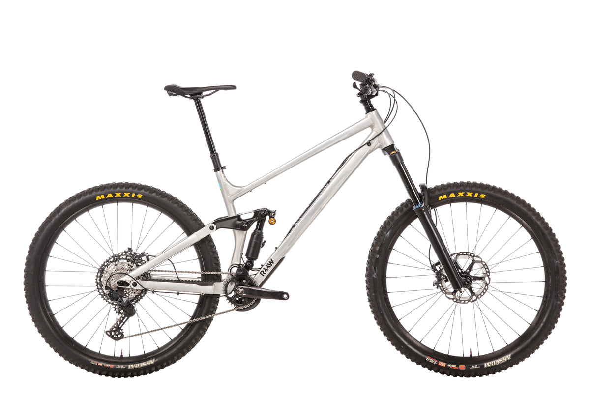 raaw mountainbikes RAAW Madonna V2.2 Mountain Bike - 2022, X-Large | The Pro's Closet