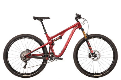 Pivot Bikes
 subcategory