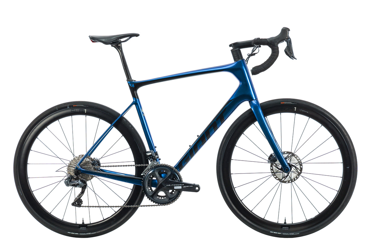 Giant Defy Advanced Pro 1 Road Bike - 2021, Large | Weight, Price, Specs, Geometry, Size Guide