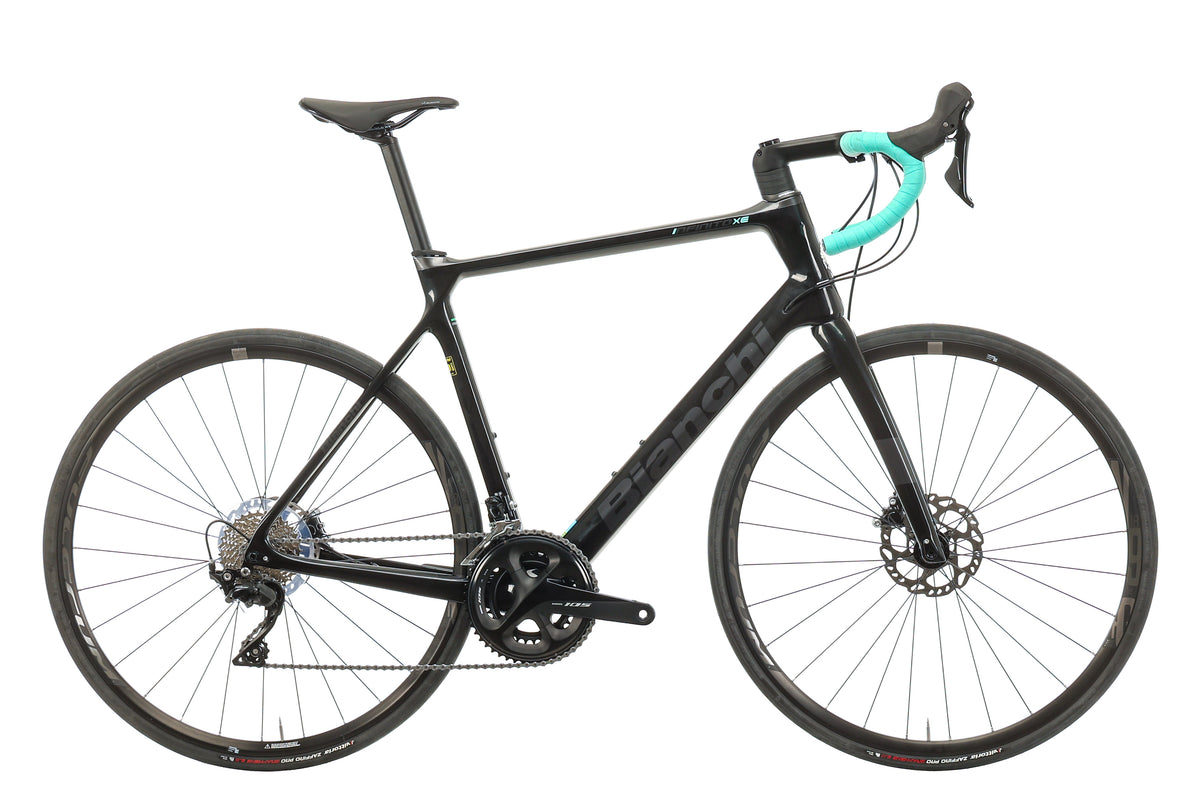 bianchi black road bike Bianchi Infinito XE 105 Road Bike - 2023, 59cm | The Pro's Closet