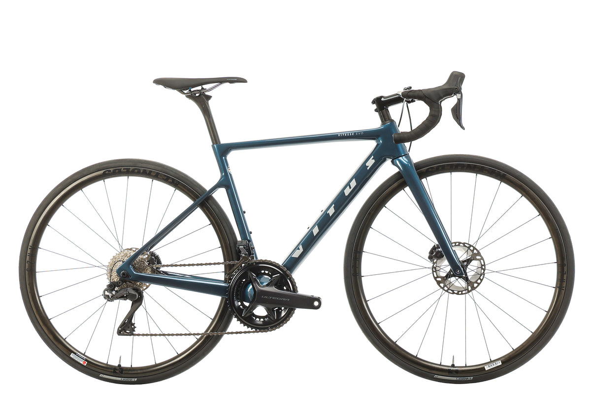 gravel bike vitus Vitus Vitesse EVO Ultegra Di2 Road Bike - 2022,