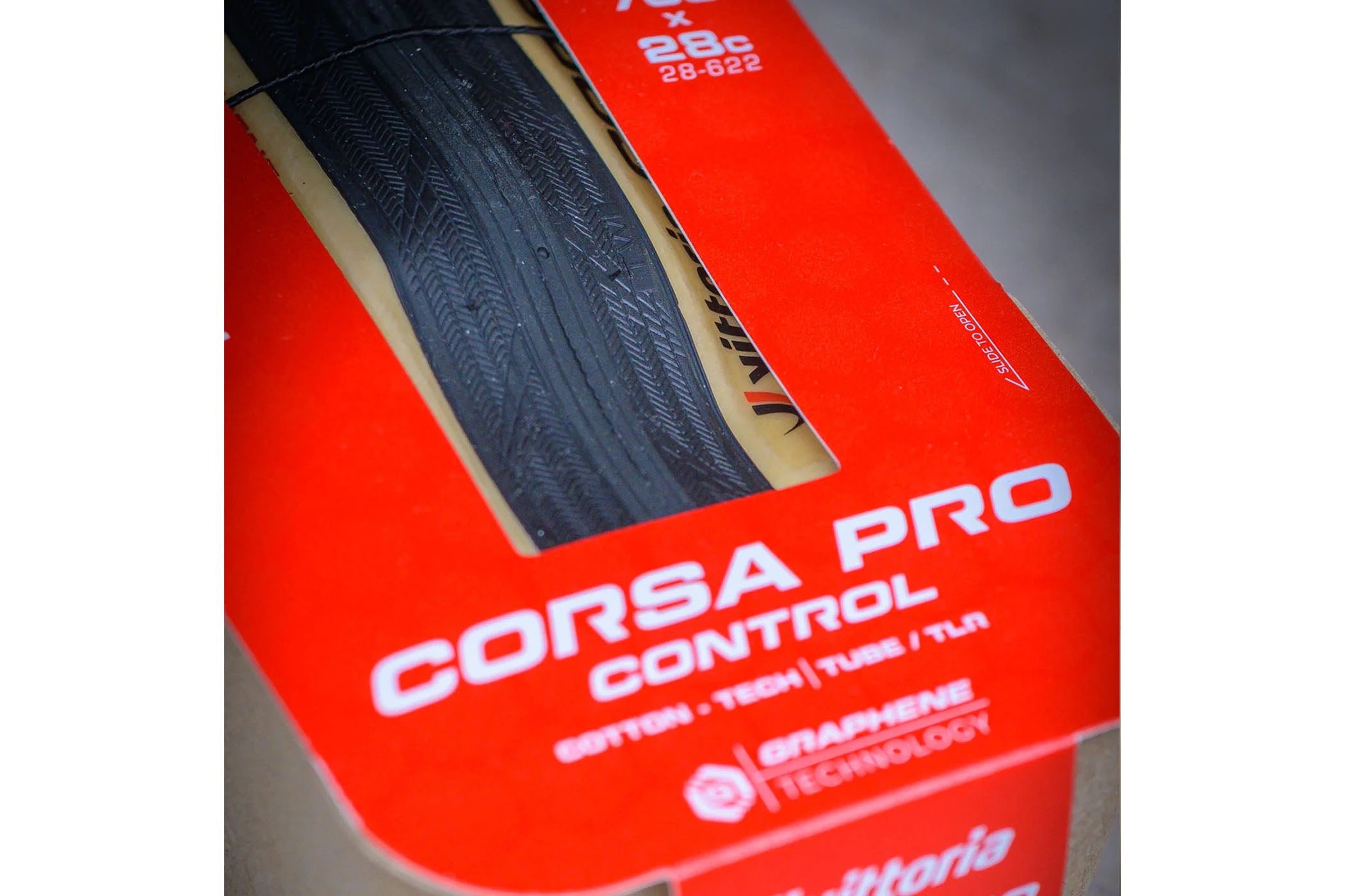 VITTORIA Corsa Pro Control 700x28C (28-622) pas cher VITTORIA Corsa Pro Control 700x28C (28-622) pas cher