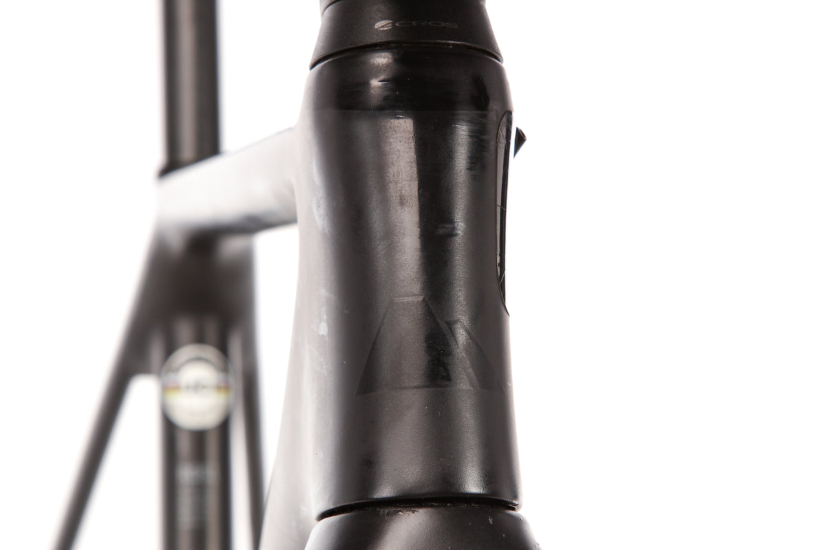 Canyon Ultimate CF SL X-Small Frameset - 2021 | The Pro's Closet