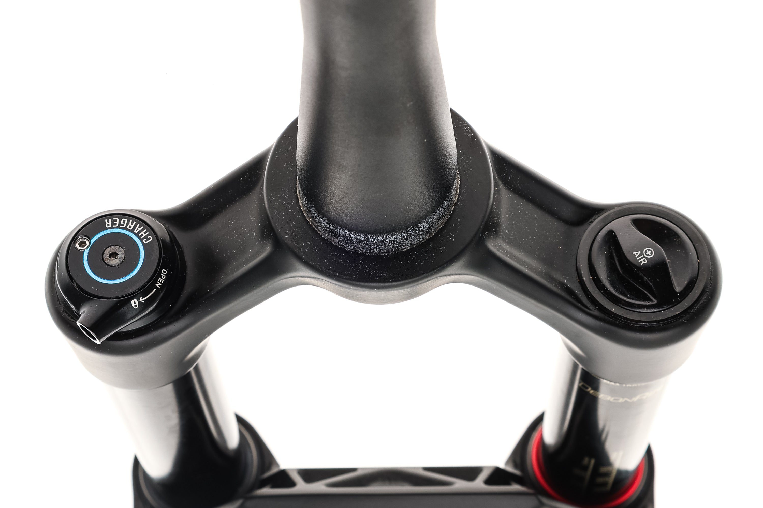 Rock Shox de Lujo Select Rt , Debonair,Aire Apagador, Trunnion Mount, 205/65 e Rock Shox de Lujo Select Rt , Debonair,Aire Apagador, Trunnion Mount, 205/65 e