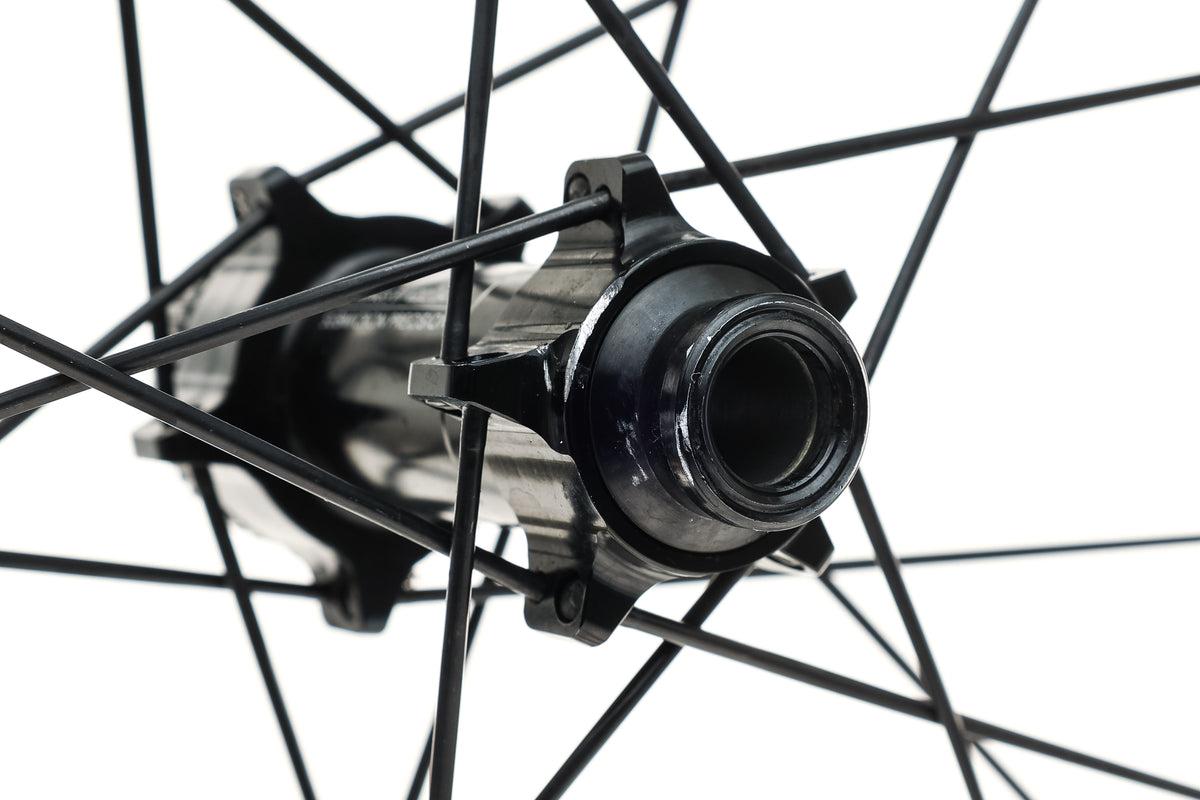 Hunt 7387 Aerodynamicist Carbon Tubeless 700c Wheelset | The Pro's