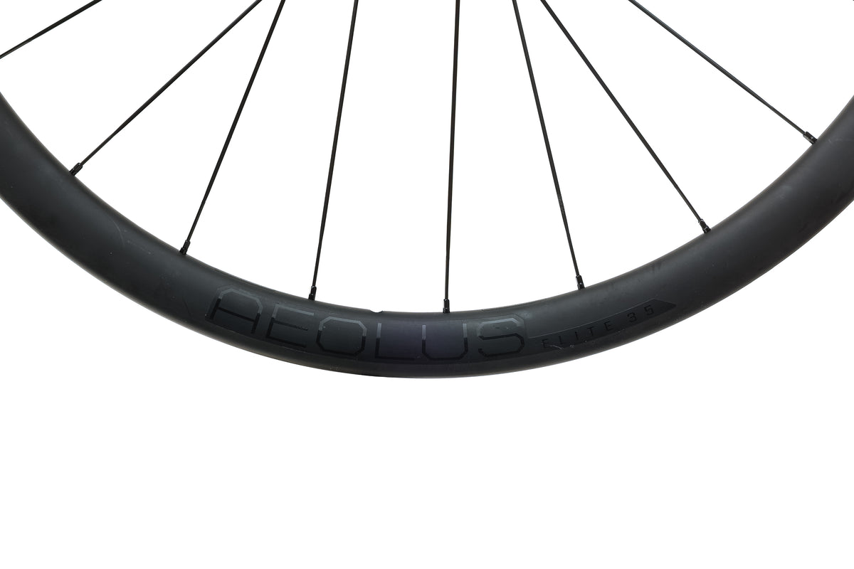 Bontrager Aeolus Elite 35 Carbon Tubeless 700c W | The Pro's Bontrager Aeolus Elite 35 Carbon Tubeless 700c W | The Pro's