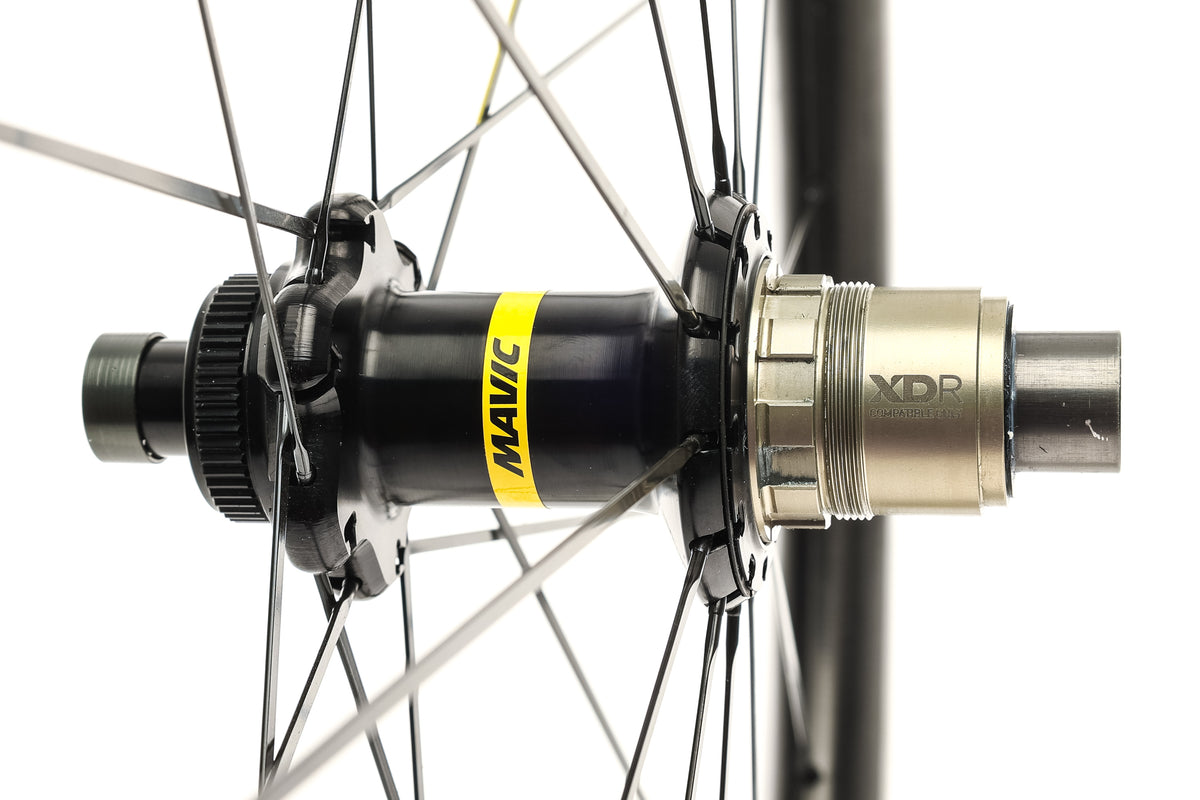Mavic Roue avant de route Allroad Pro Carbon SL CL Disc Tubeless, Noir | Bikeinn Mavic Roue avant de route Allroad Pro Carbon SL CL Disc Tubeless, Noir | Bikeinn