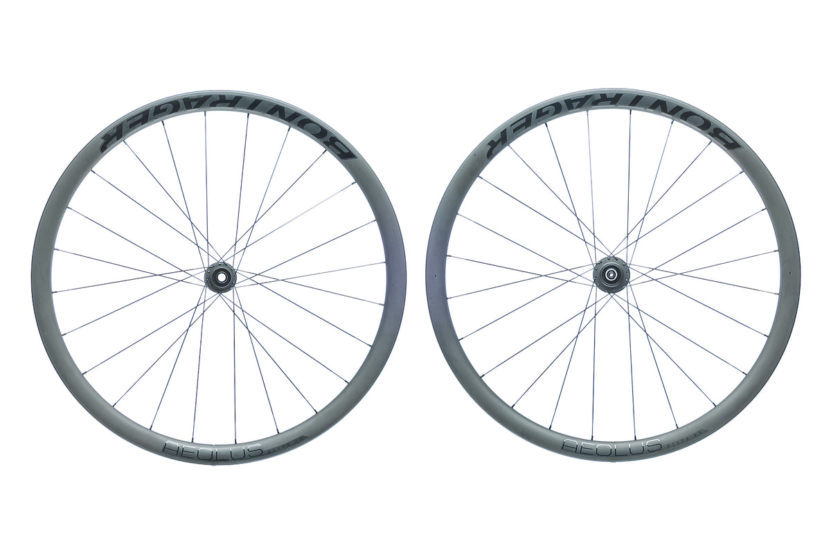 Bontrager Aeolus Elite 35 Carbon Tubeless 700c Wheelset | The 