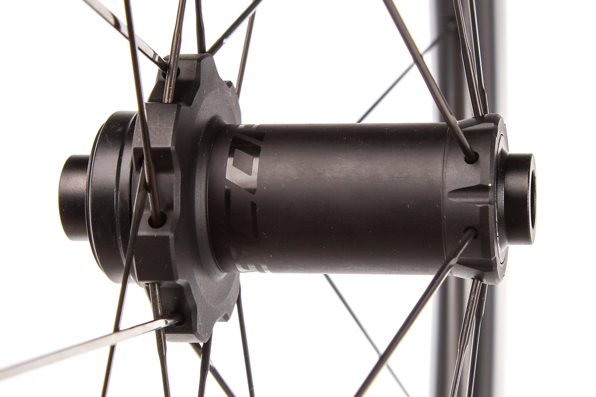 Scope R5 Carbon Tubeless 700c Wheelset | The Pro's Closet | WHL11804