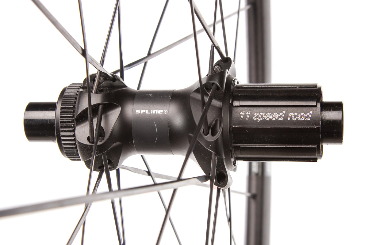 DT Swiss P1800 Spline Aluminum Tubeless 700c Wheelset | The Pro's