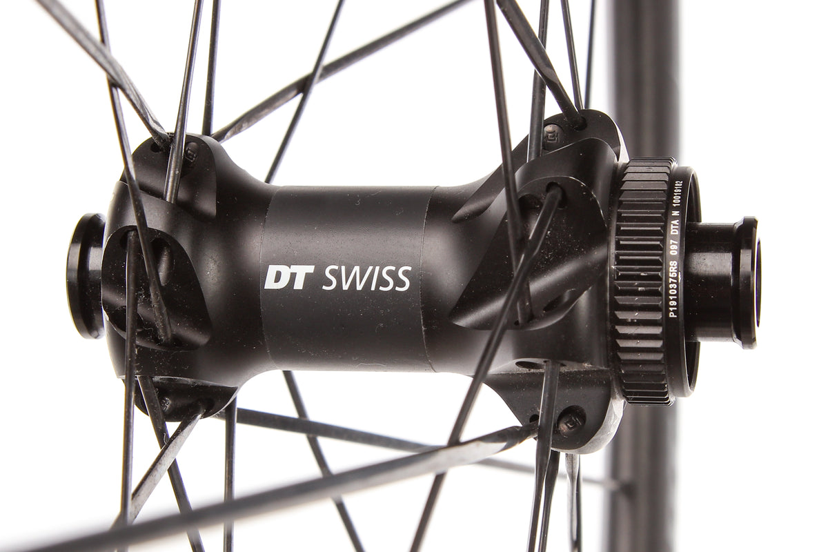 DT Swiss P1800 Spline Aluminum Tubeless 700c Wheelset | The Pro's