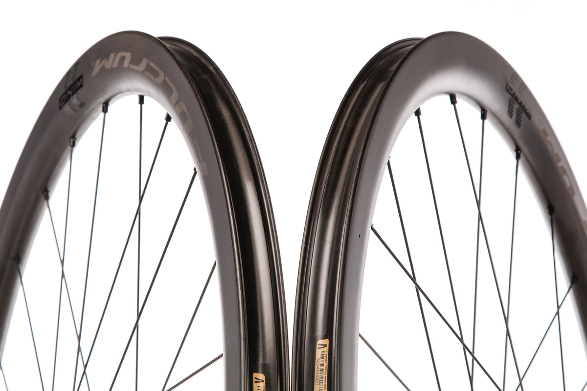 Fulcrum Wind 42 Carbon Tubeless 700c Wheelset | The Pro's Closet