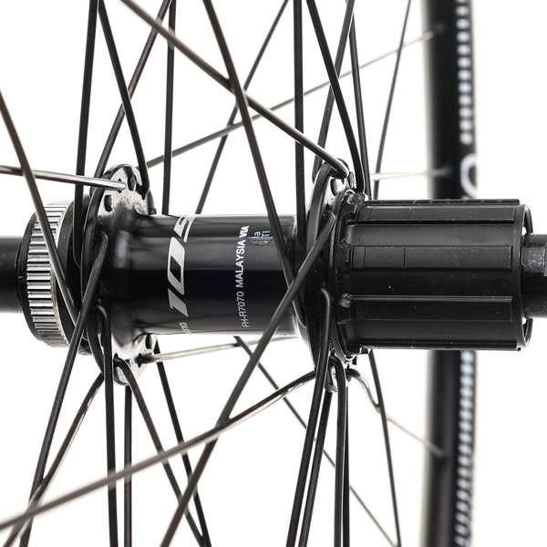 DT Swiss R 470 Aluminum Tubeless 700c Wheelset | The Pro's Closet