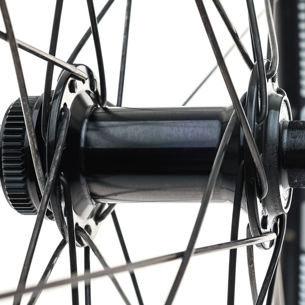 DT Swiss R470 Aluminum Tubeless 700c Front Wheel | The Pro's Closet ...
