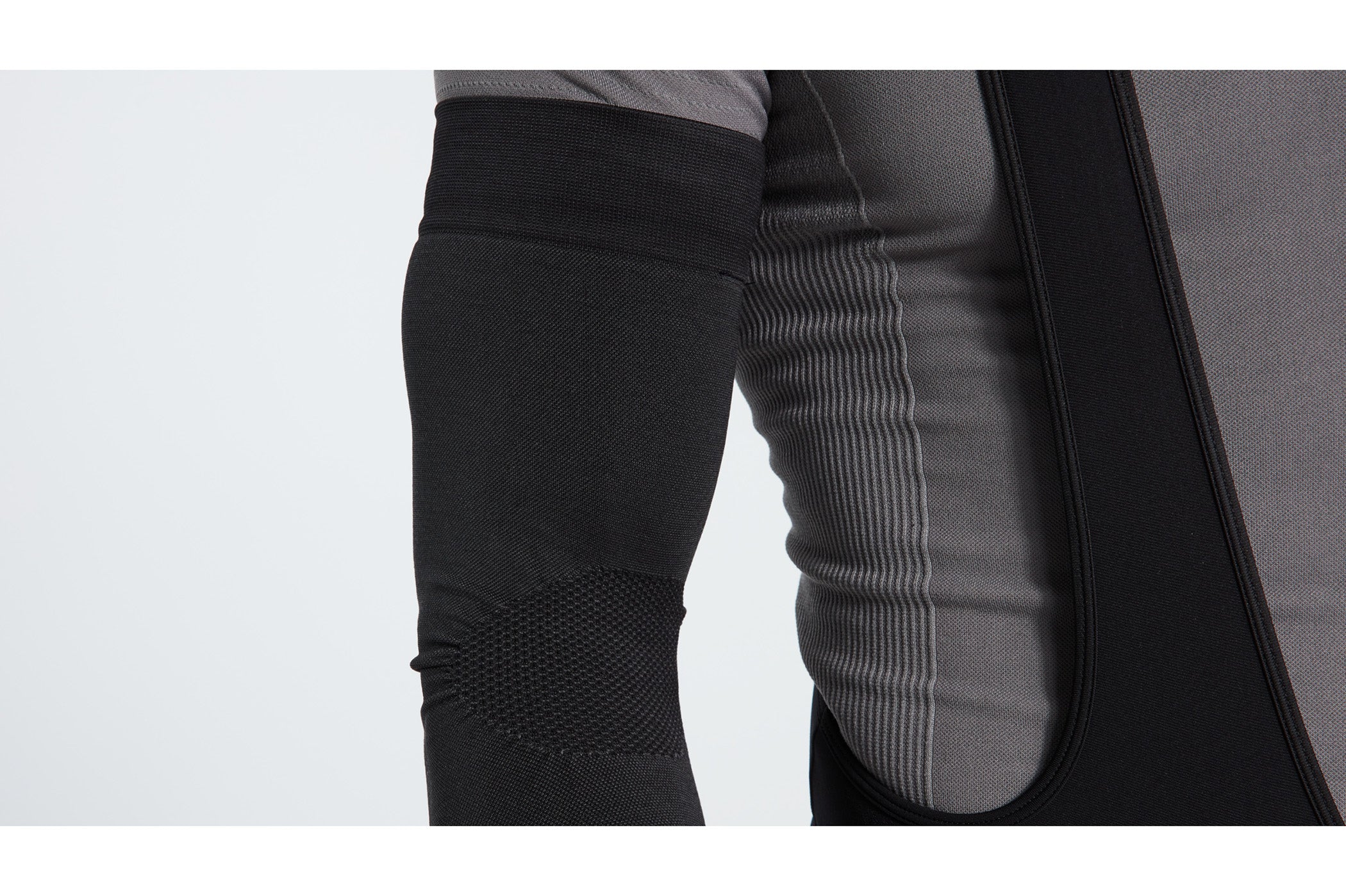 Specialized Seamless Arm Warmers The Pro's Closet AWM10318