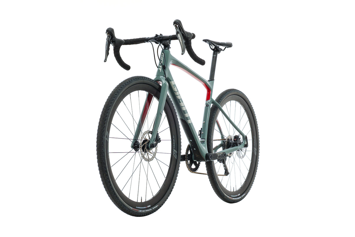 Giant Revolt Advanced 2 Gravel Bike 2019, Medium Weight, Price