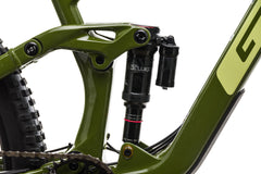 GT Sensor Expert Mountain Bike - 2019, Large front wheel