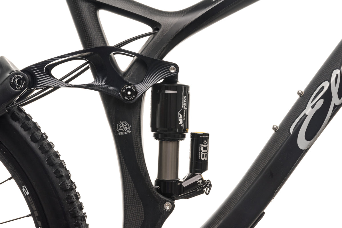 Test du VTT 26 acier carbone pliable : 21 vitesses et frein à disque Test du VTT 26 acier carbone pliable : 21 vitesses et frein à disque