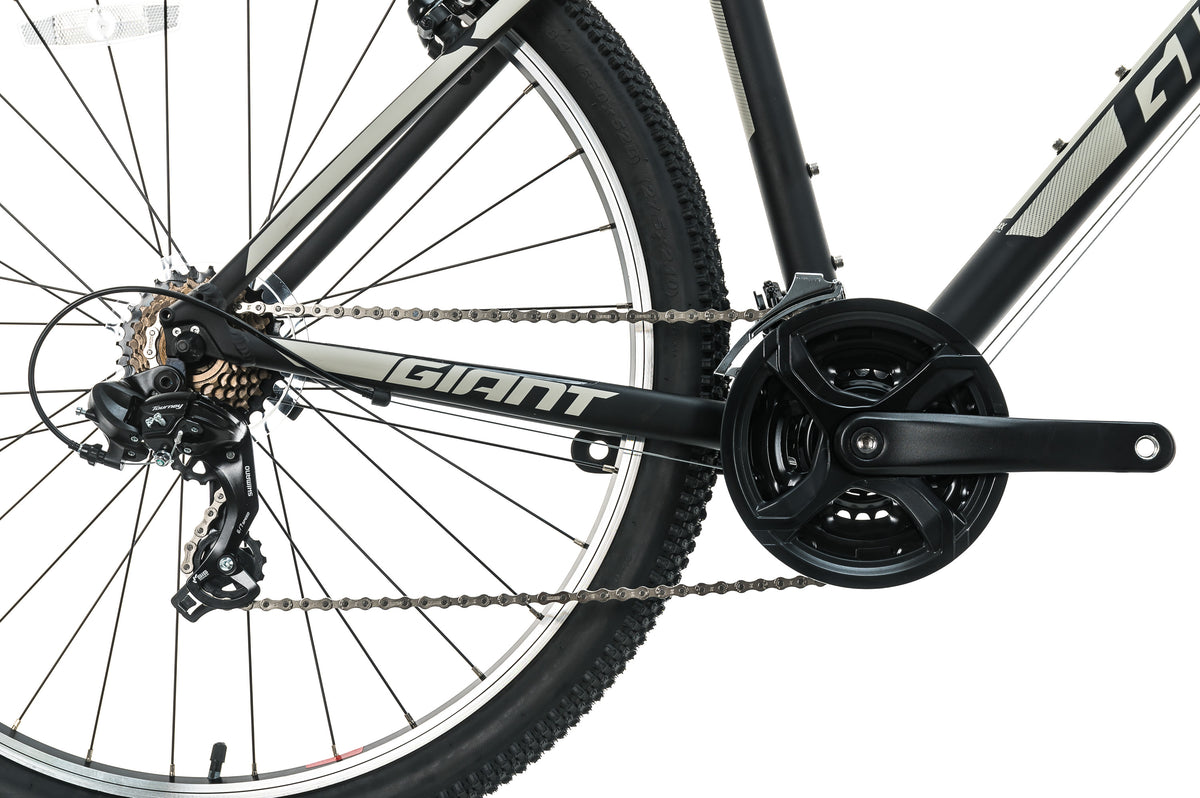 Giant ATX Mountain Bike - 2021, Large | The Pro's Closet