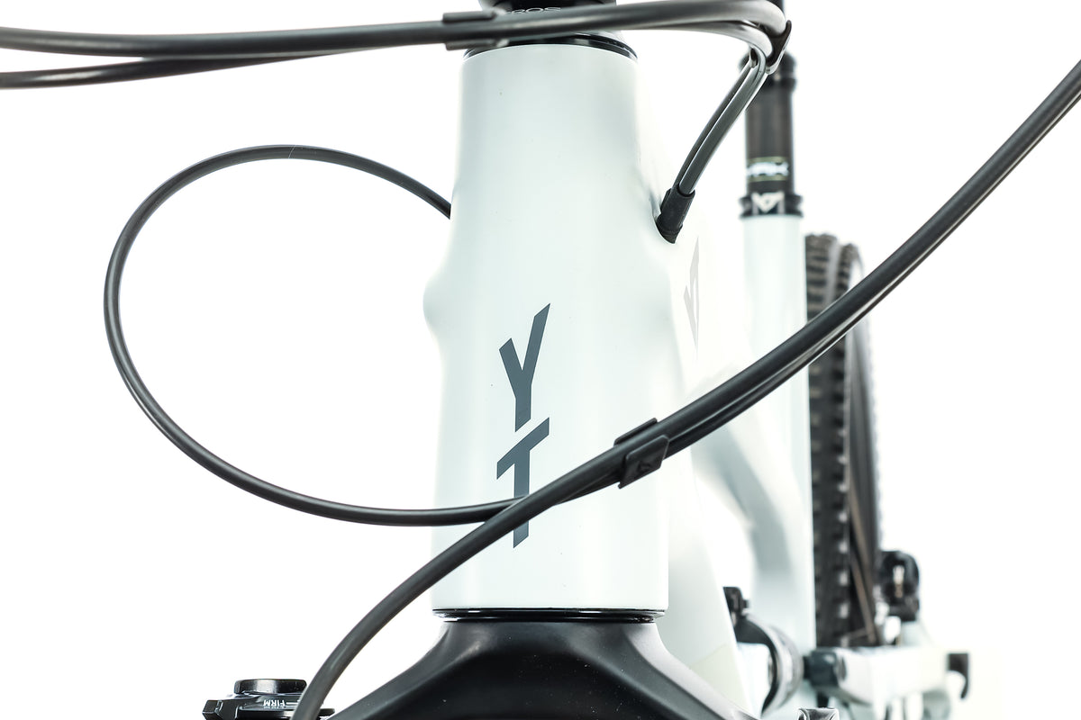 YT Jeffsy 27 CF Pro Mountain Bike 2019, XXLar The Pro's Closet