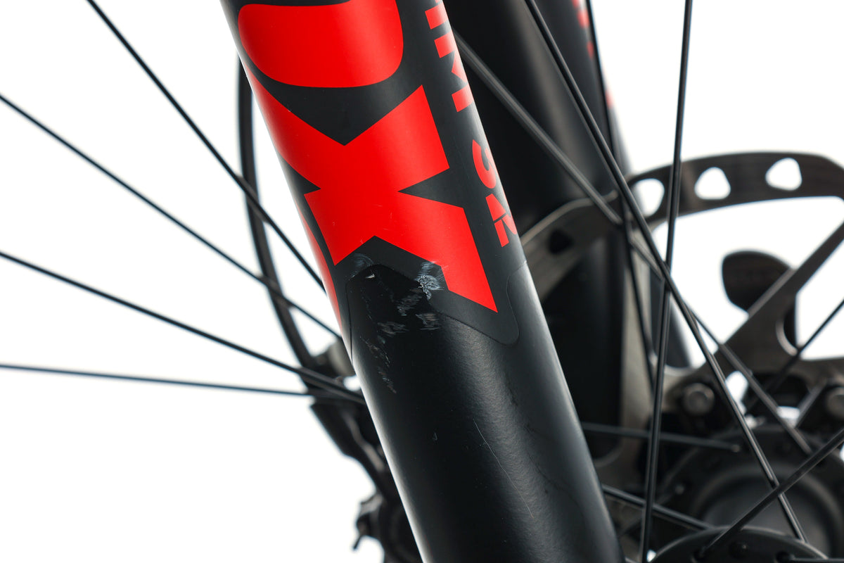 Scott Scale 710 Mountain Bike - 2018, Medium | Weight, Price, Specs, Geometry, Size Guide | The