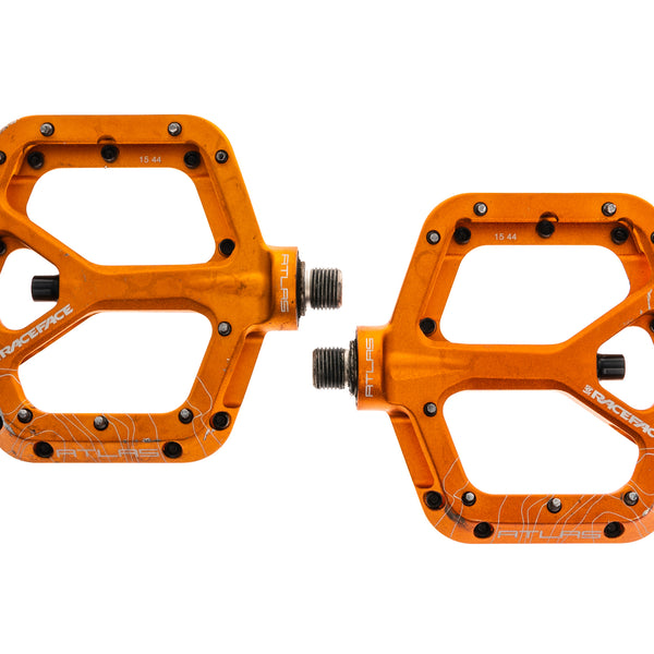 race face atlas orange pedals