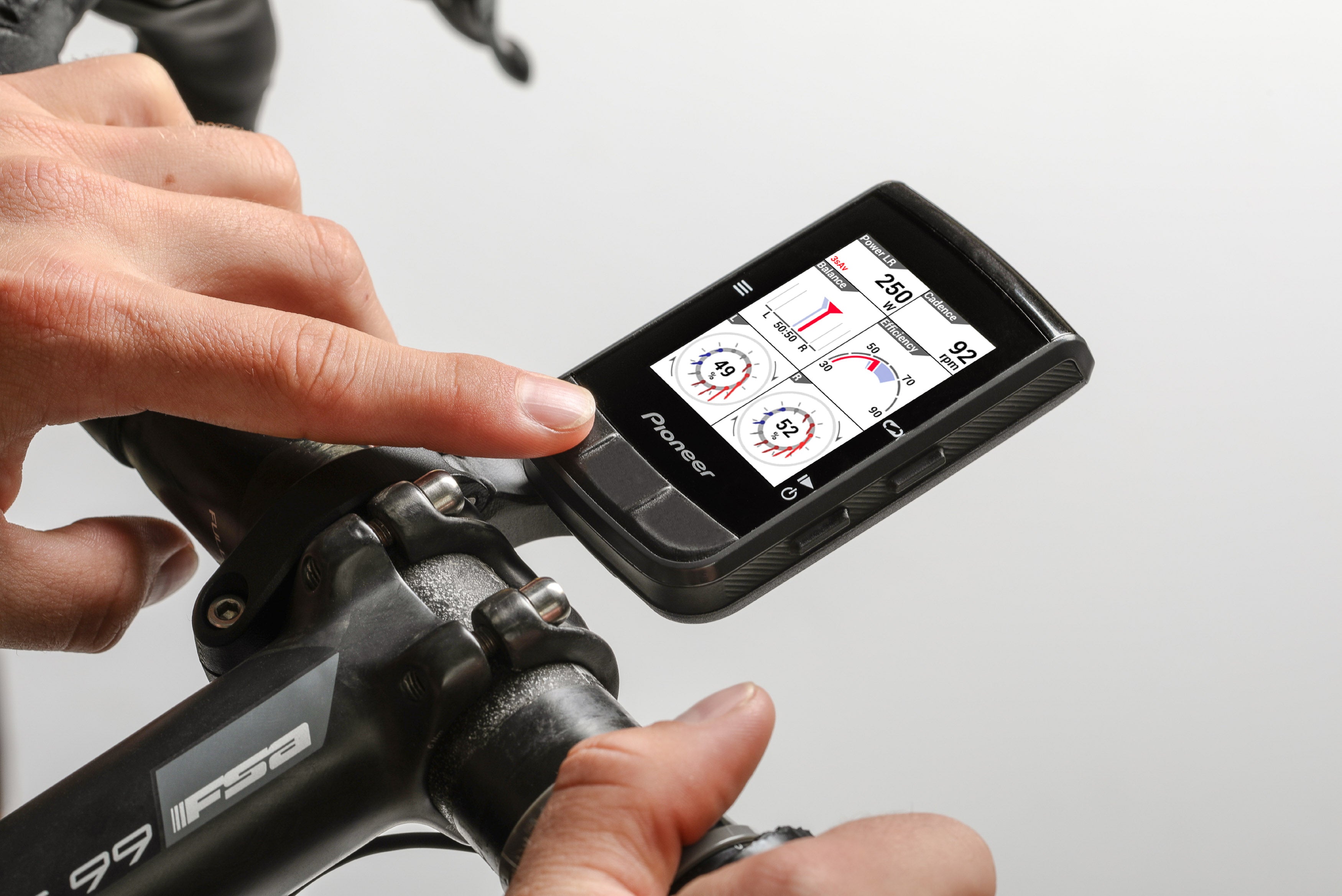 Pioneer SGX-CA600 Cycling Computer GPS/Bluetooth | The Pro's Closet