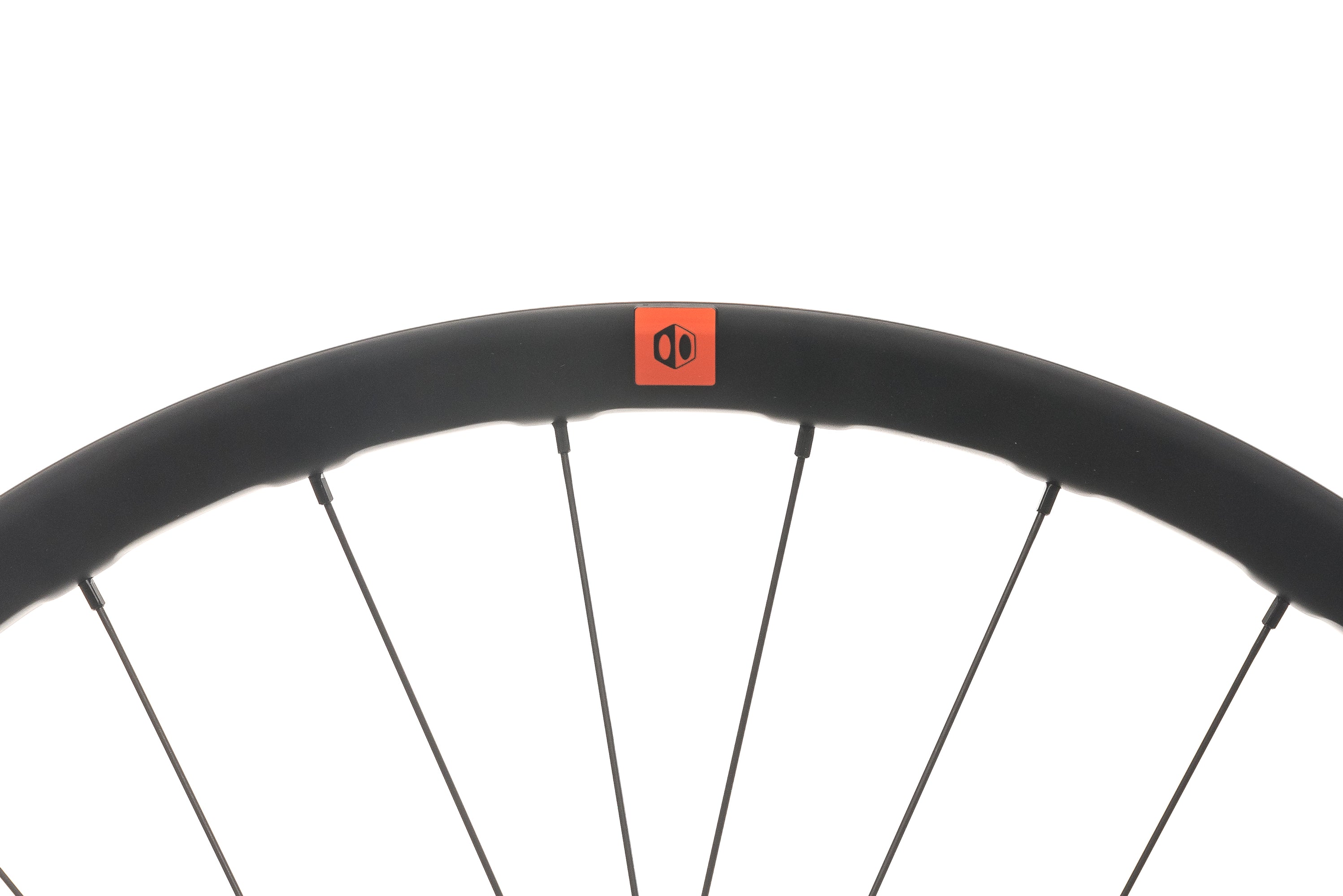 Box One TR41 Boost Carbon Tubeless 27.5" Wheelset cockpit