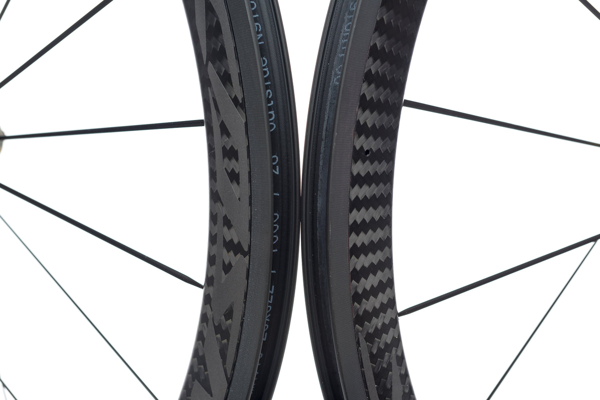 Mavic Cosmic Pro Carbon Exalith Carbon Clincher | The Pro's Closet