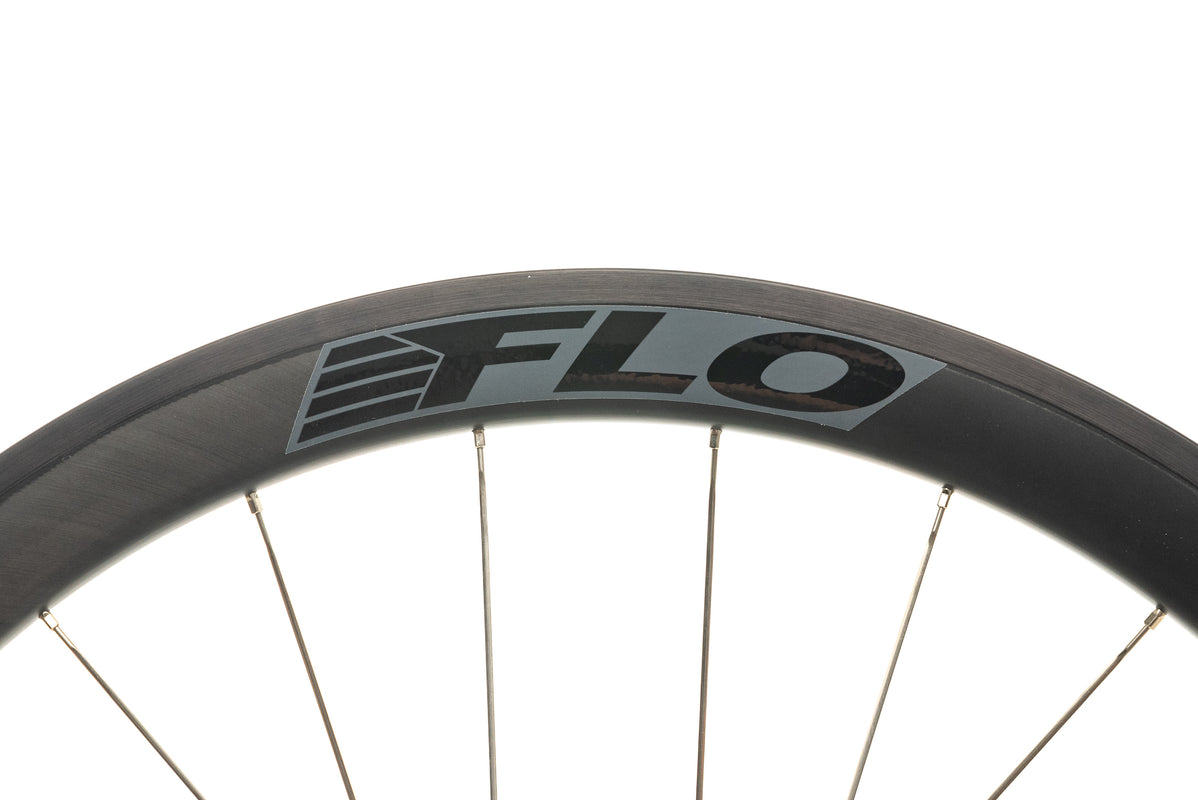 FLO 45 Carbon Clincher 700c Wheelset | The Pro's Closet