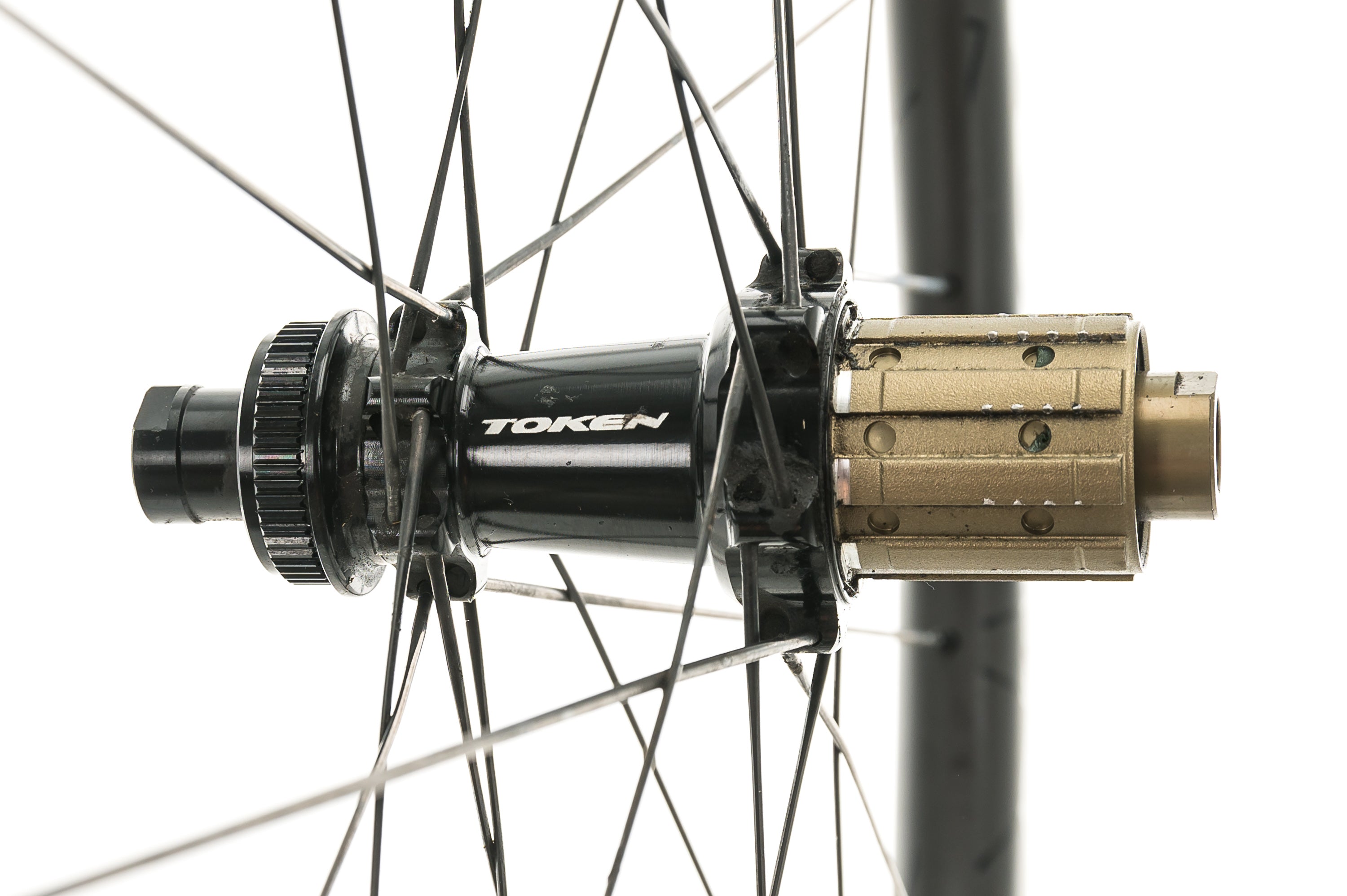 Token Ventous Disc Carbon Tubeless 700c Rear Whe | The Pro's Closet