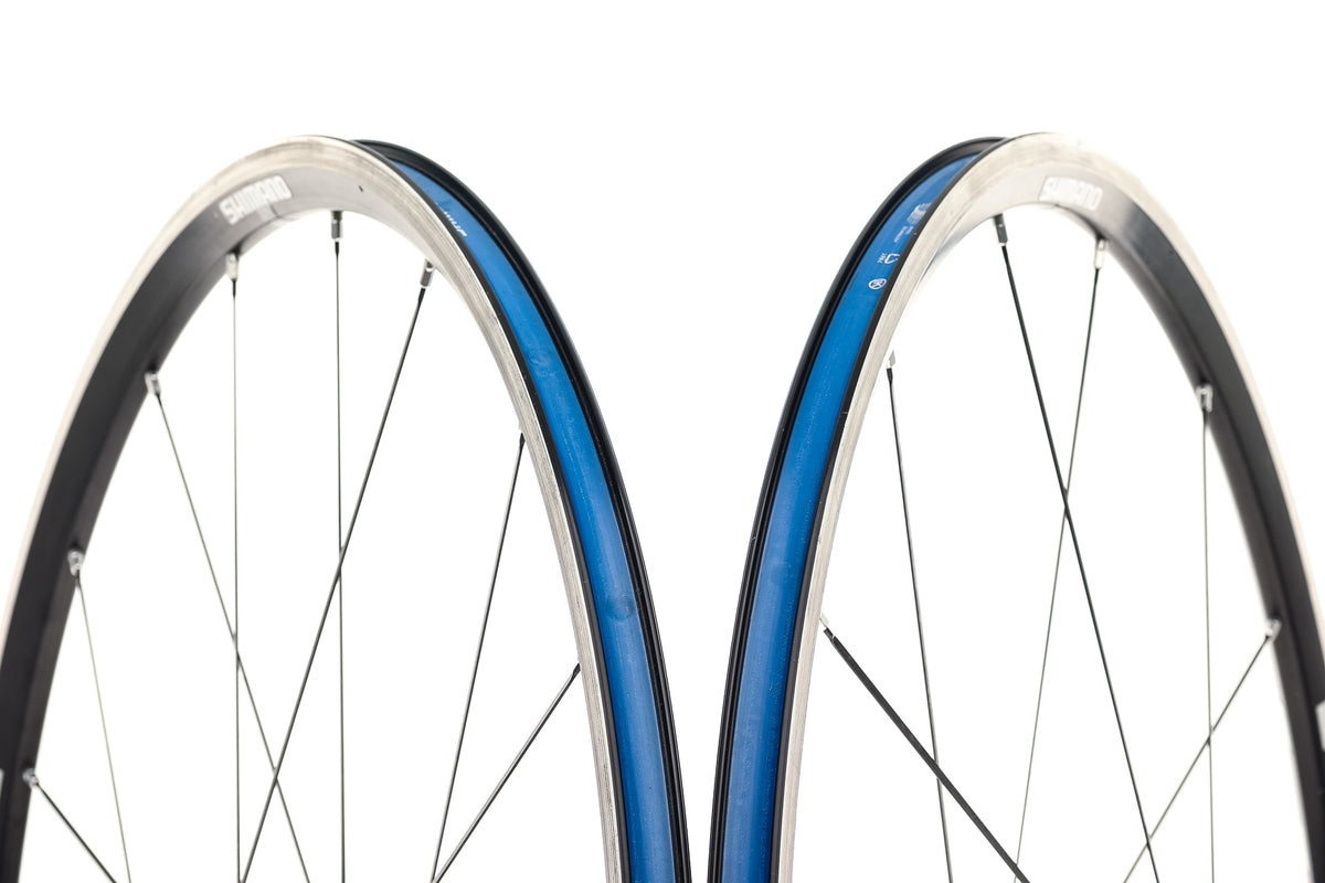 Shimano RS20 Aluminum Clincher 700c Wheelset | The Pro's Closet