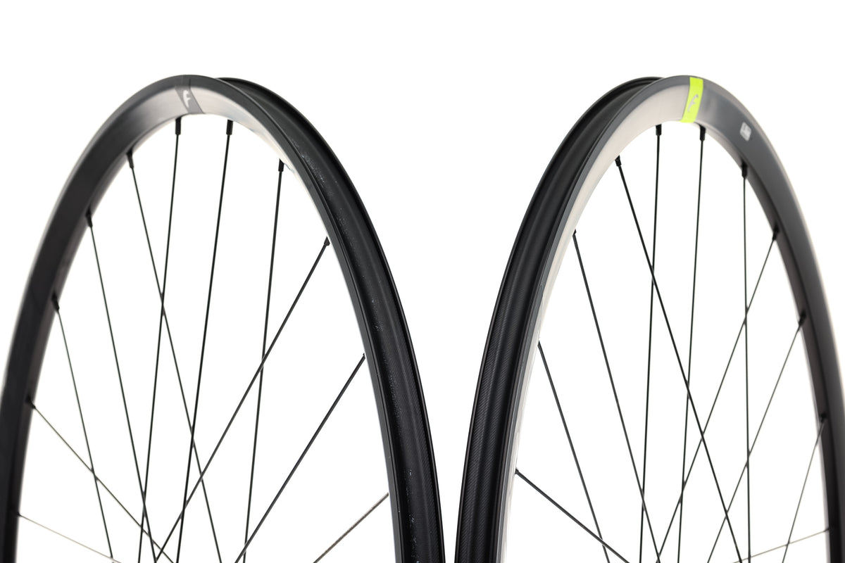 Fulcrum 700 Aluminum Tubeless 700c Wheelset | The Pro's Closet