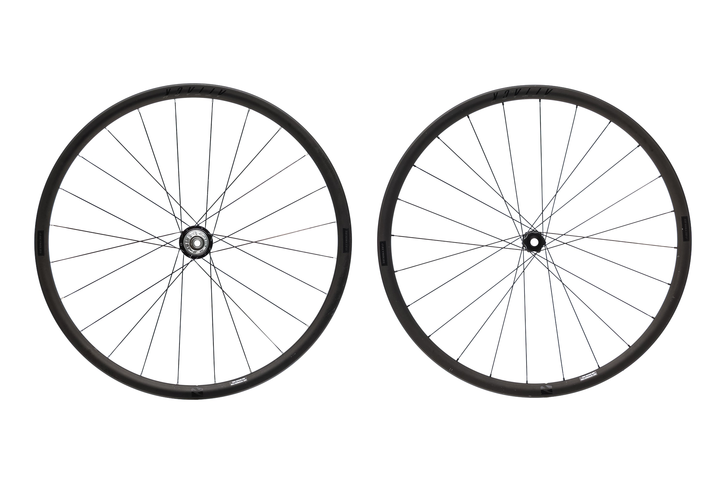 Reynolds Attack Carbon Tubeless 700c Wheelset | The Pro's Closet