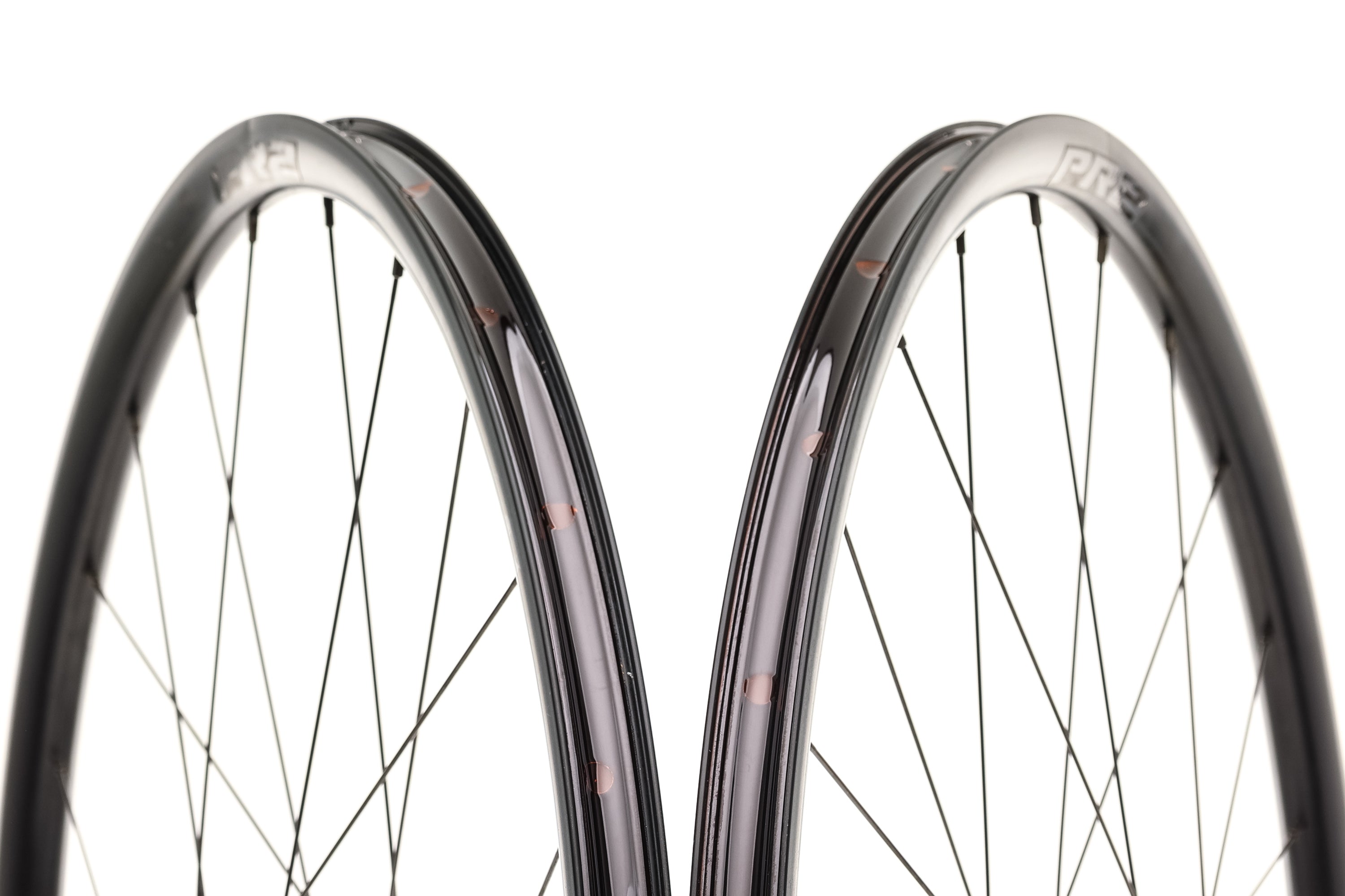 Giant R7 Rim Giant P-R2 Disc Aluminum Tubeless 700c Wheelset | The Pro's Closet