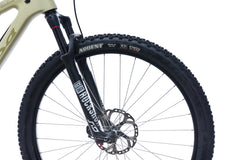 Salsa Deadwood XL Bike - 2017 front wheel