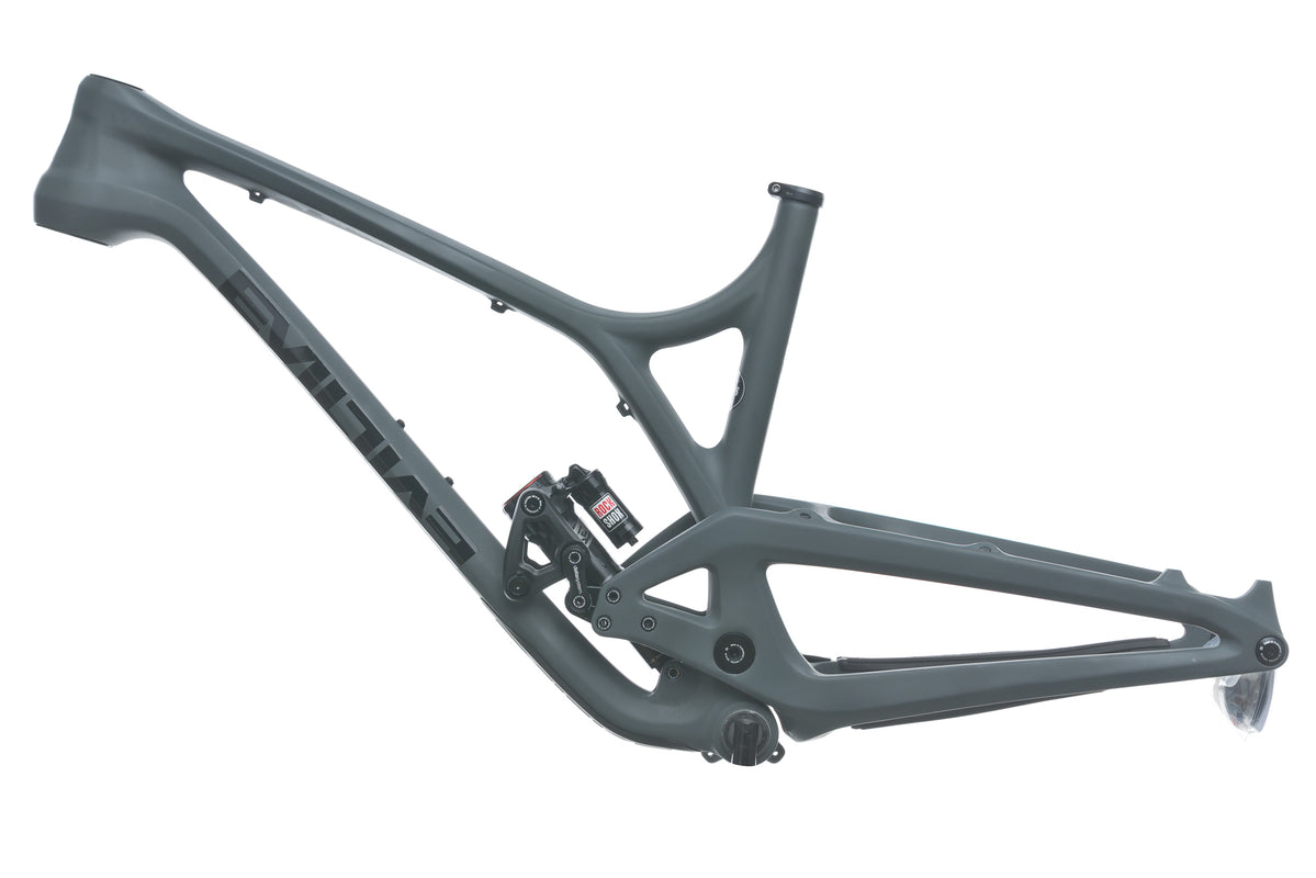 evil calling frame weight