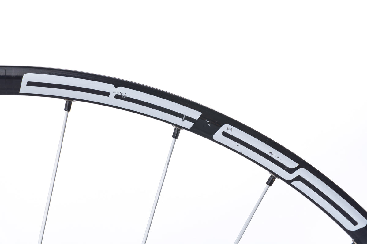 DT Swiss XRRS Aluminum Tubeless 29" Wheelset detail 1